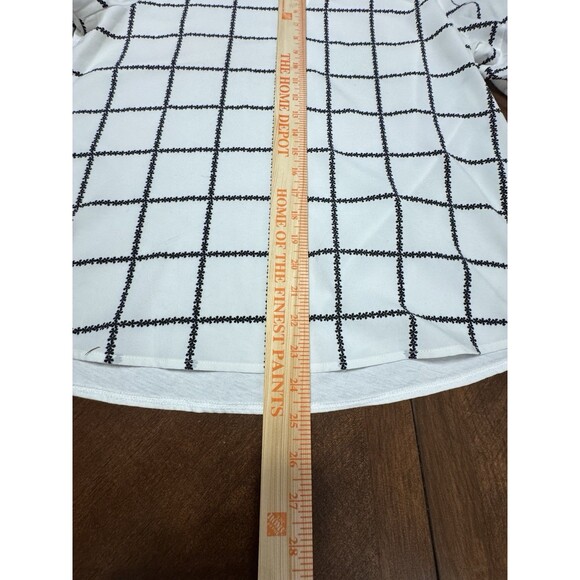 VAN HEUSEN Women’s Black and White Blouse Shirt Size L Short Sleeve - Picture 5 of 6